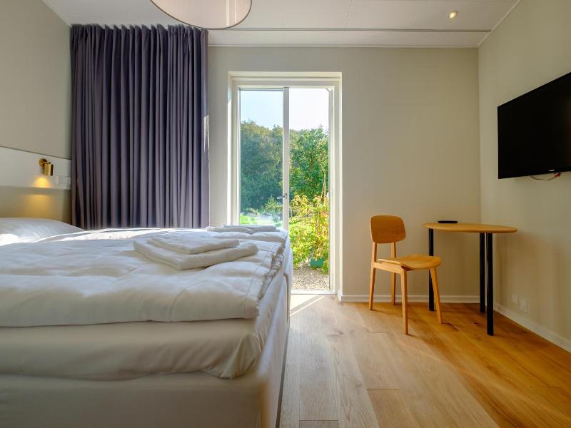 Strandhotel Røsnæs image