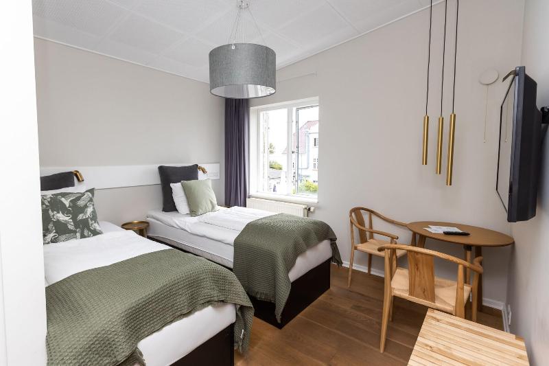 Strandhotel Røsnæs image
