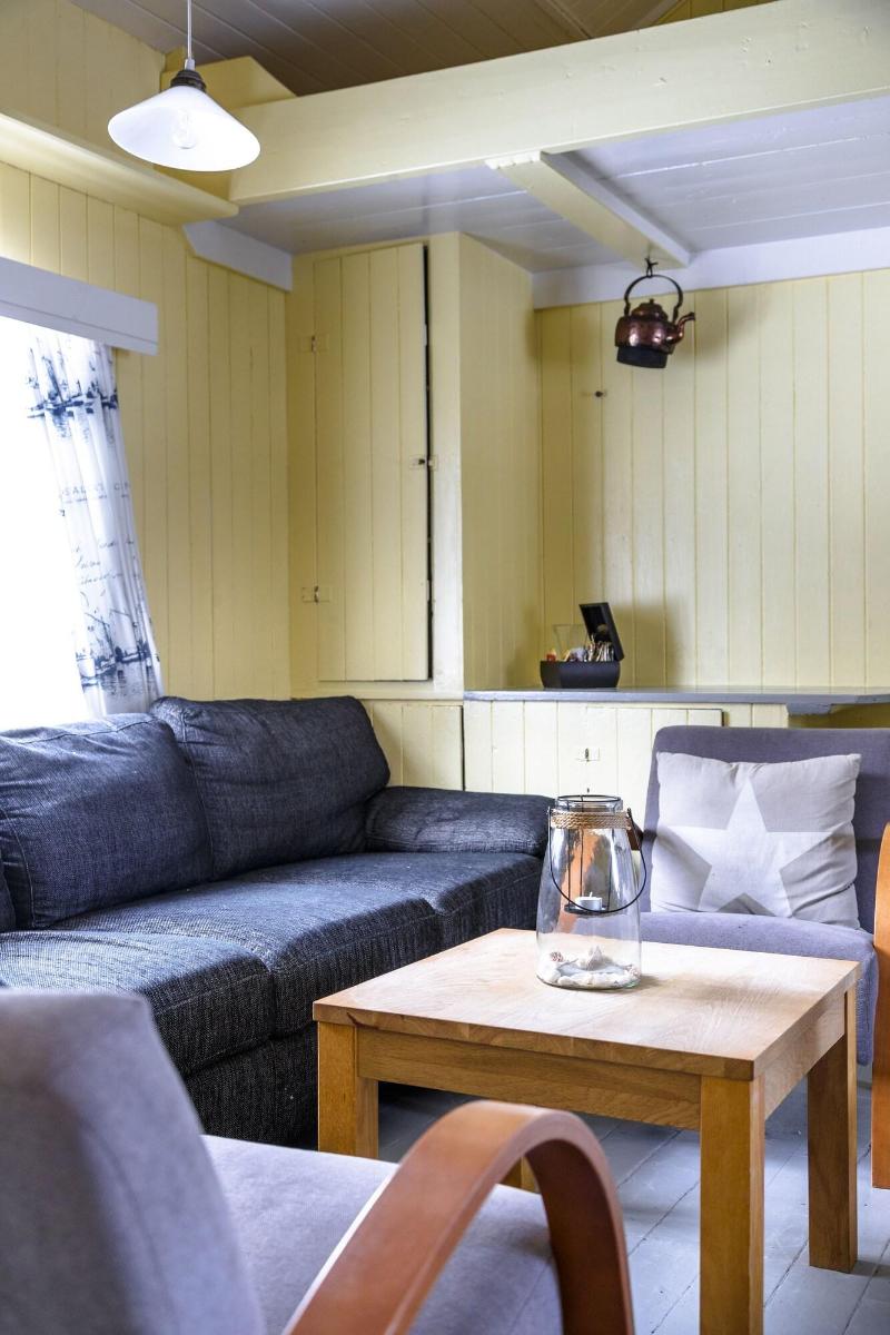 Lofoten Cottages image