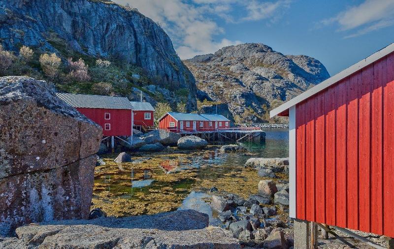 Lofoten Cottages image