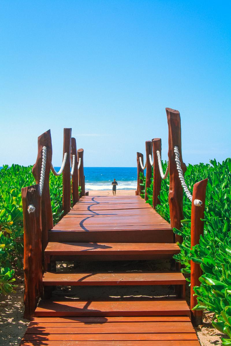 Marea Beachfront Villas image