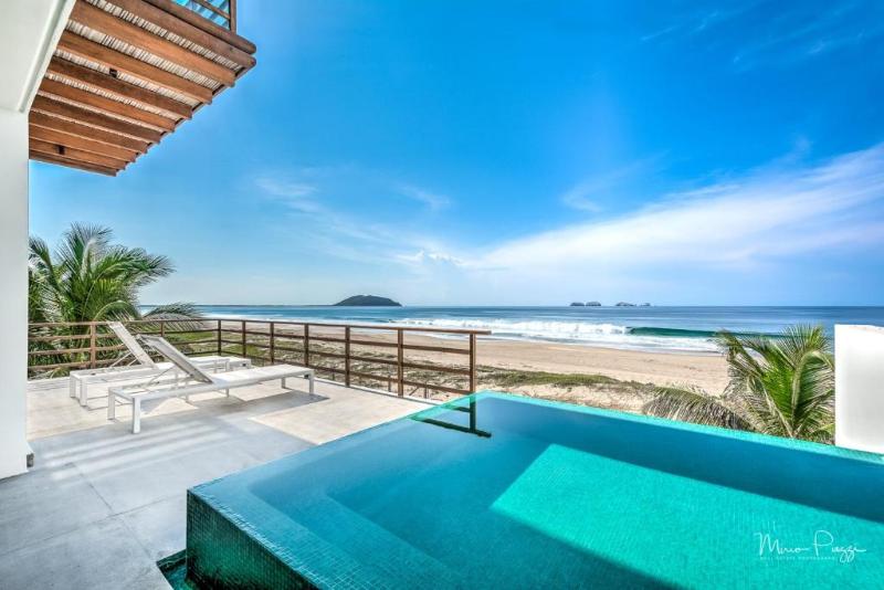 Marea Beachfront Villas image