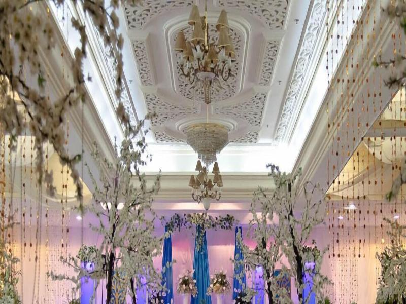 Royal Garden Hotel image 6