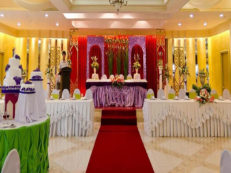 Royal Garden Hotel image 4