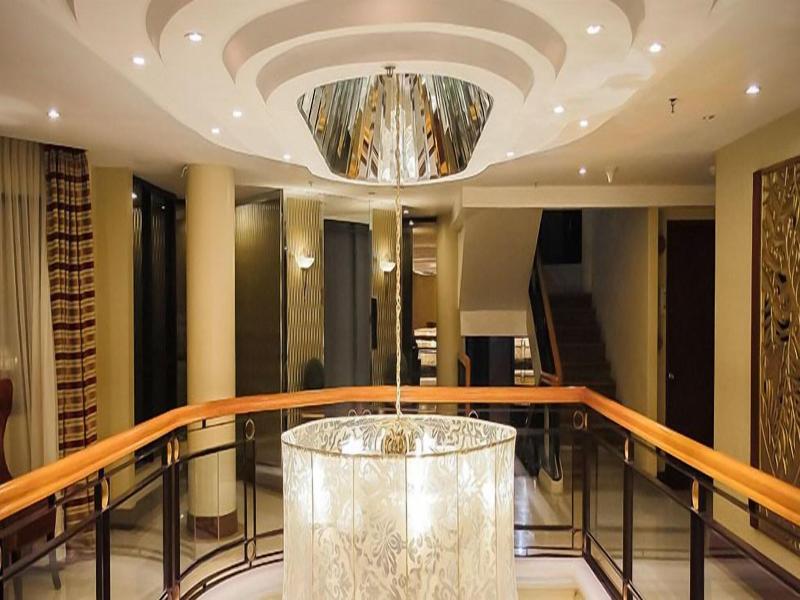 Royal Garden Hotel image