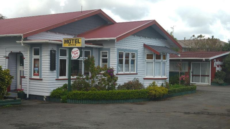 Redwood Lodge Motel
