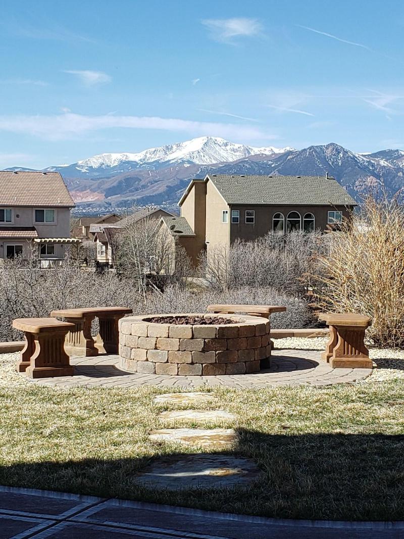 Chateau du Pikes Peak, a Tuscany Retreat image