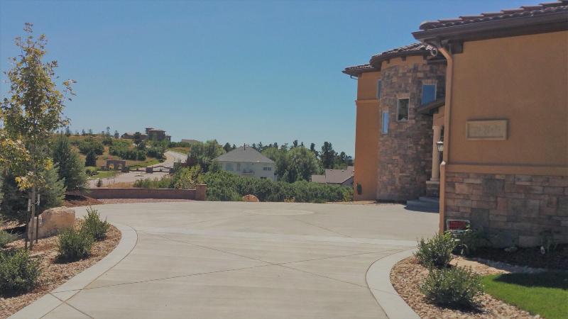 Chateau du Pikes Peak, a Tuscany Retreat image