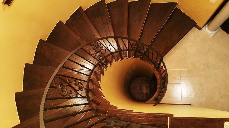Chateau du Pikes Peak, a Tuscany Retreat image