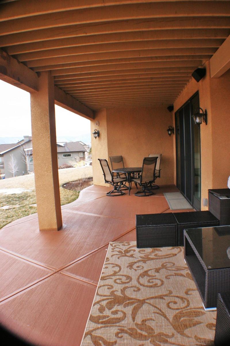 Chateau du Pikes Peak, a Tuscany Retreat image