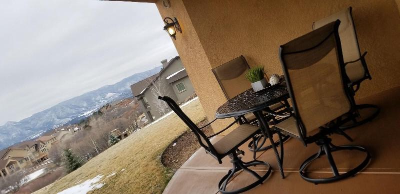 Chateau du Pikes Peak, a Tuscany Retreat image