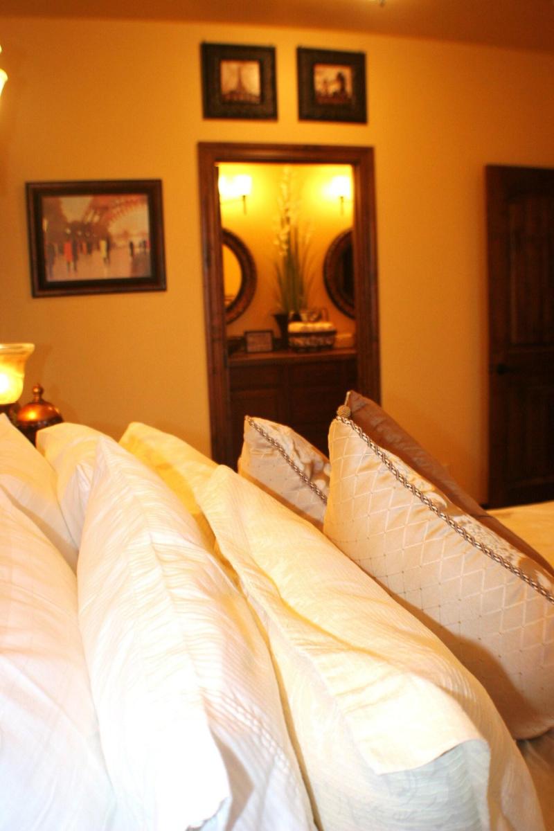 Chateau du Pikes Peak, a Tuscany Retreat image