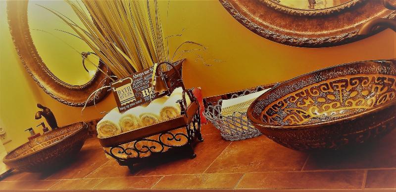 Chateau du Pikes Peak, a Tuscany Retreat image