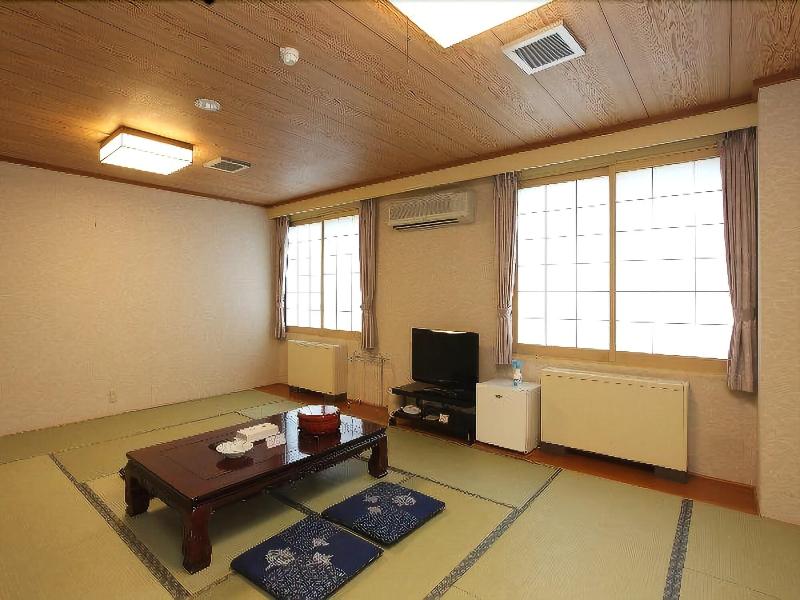 Yuyado Kuttari Onsen Lake Inn image 5