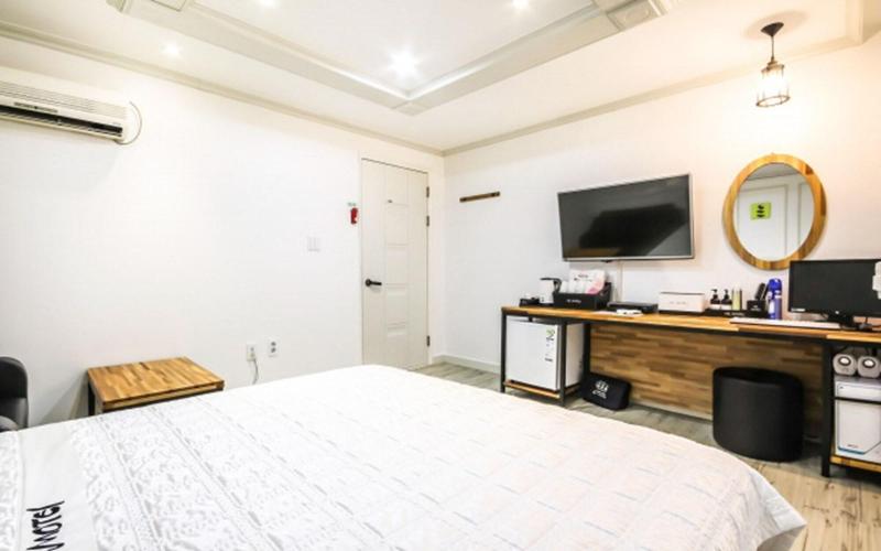 Ok Hotel image