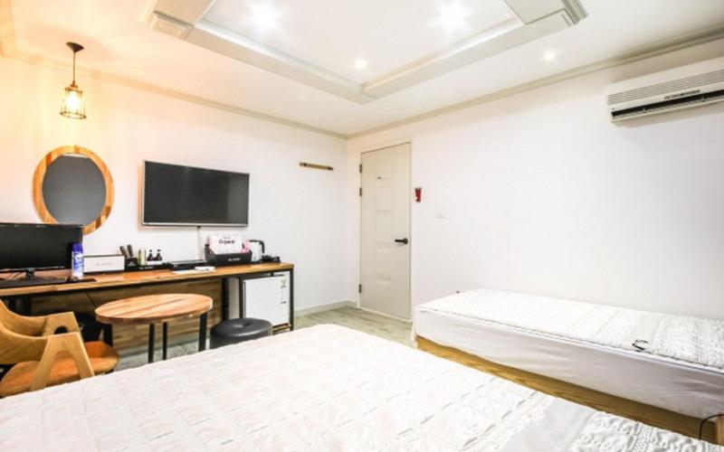 Ok Hotel image