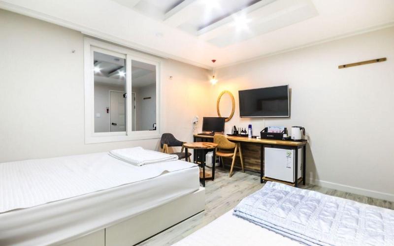 Ok Hotel image