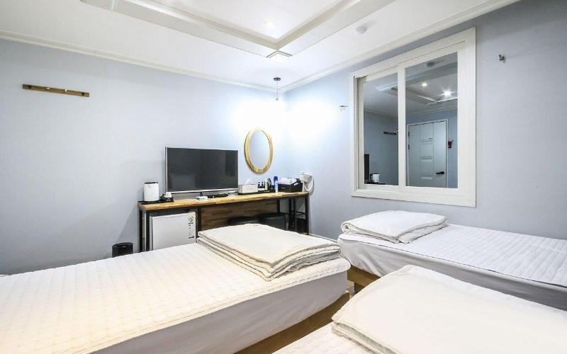 Ok Hotel image