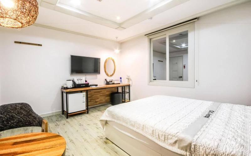 Ok Hotel image