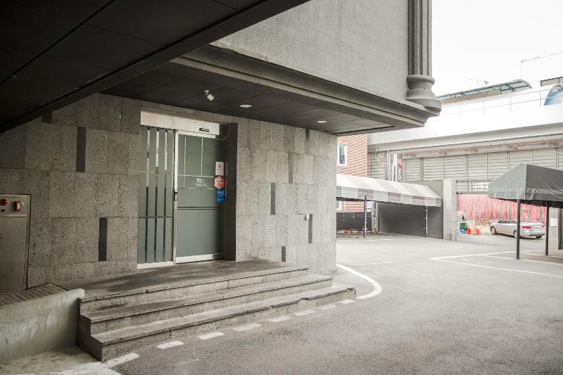 M7 Business Hotel image