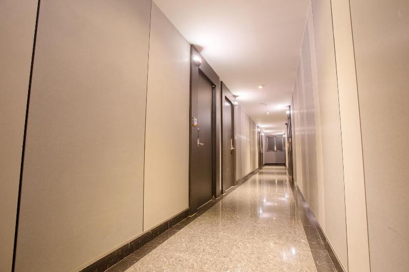 M7 Business Hotel image