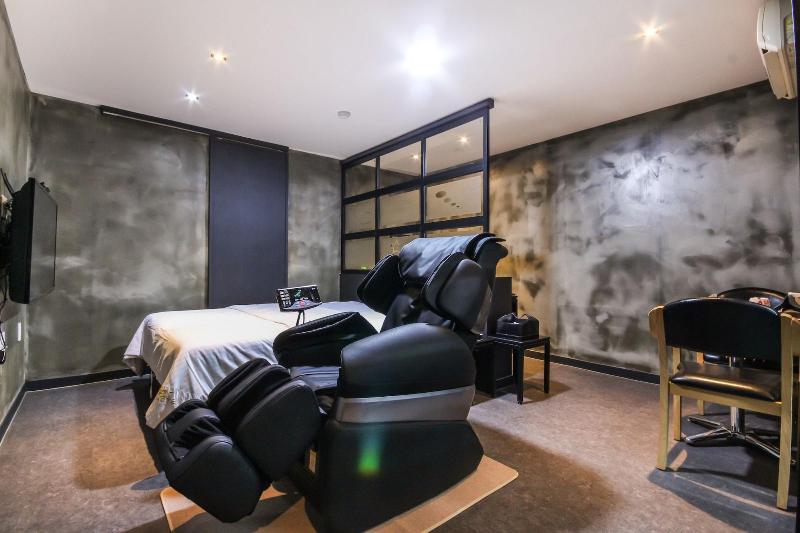 M7 Business Hotel image
