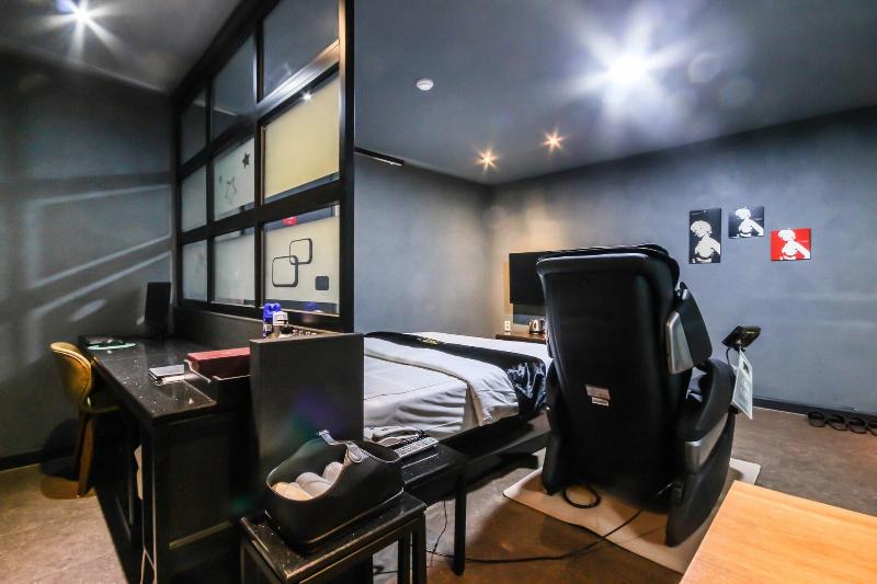 M7 Business Hotel image