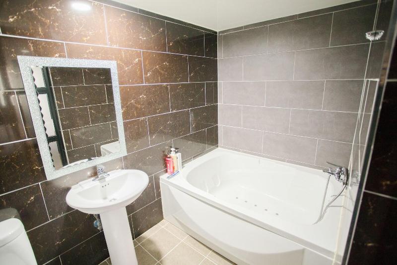 M7 Business Hotel image