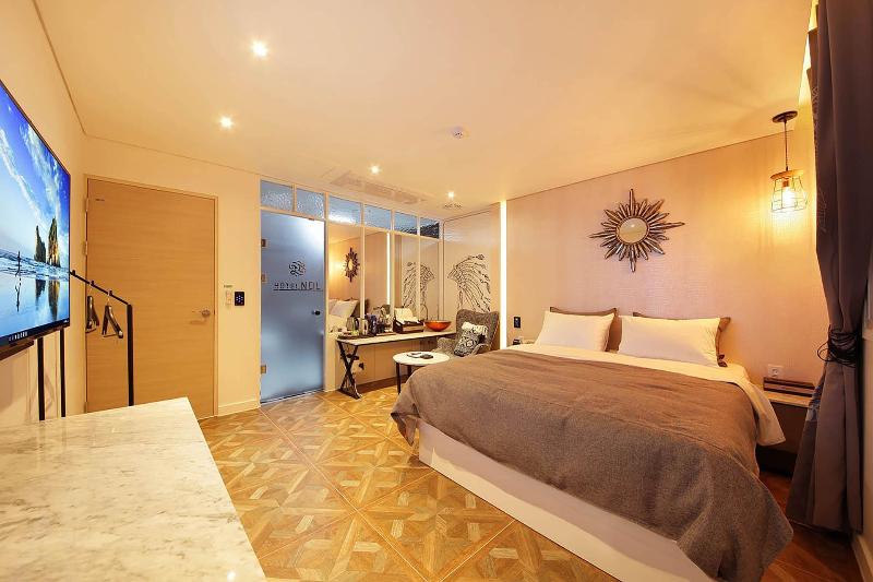 Hotel Nol image