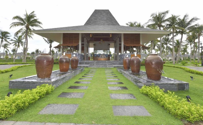 Cocoland River Beach Resort & Spa image