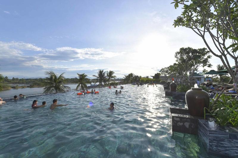 Cocoland River Beach Resort & Spa image