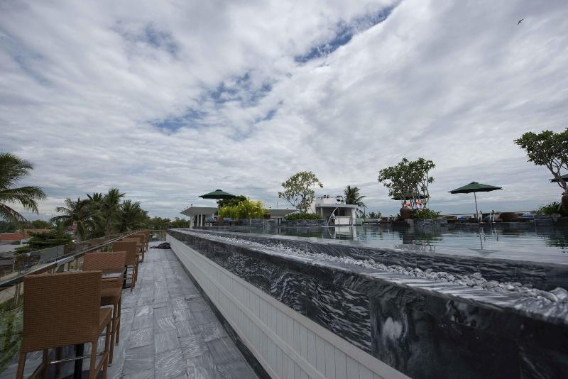 Cocoland River Beach Resort & Spa image