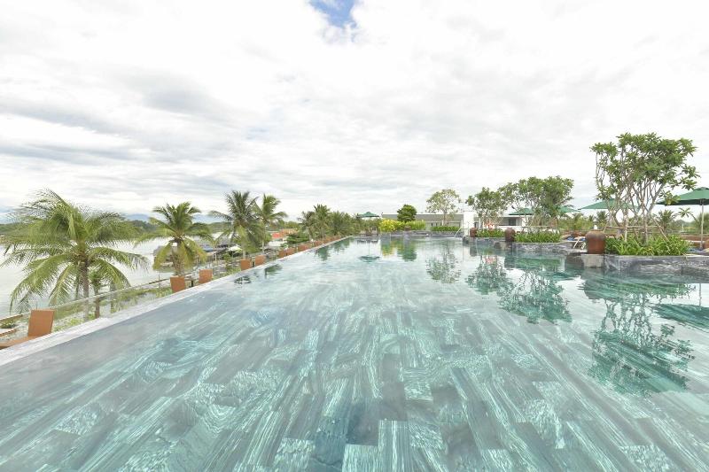 Cocoland River Beach Resort & Spa image