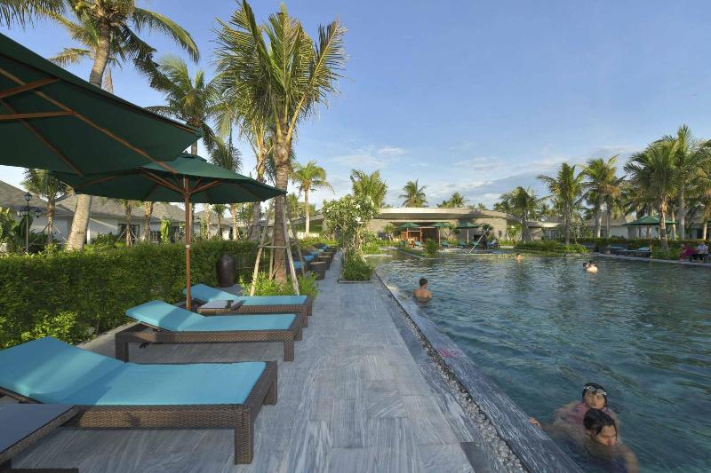 Cocoland River Beach Resort & Spa image