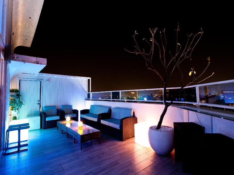 Huwei Hotel image