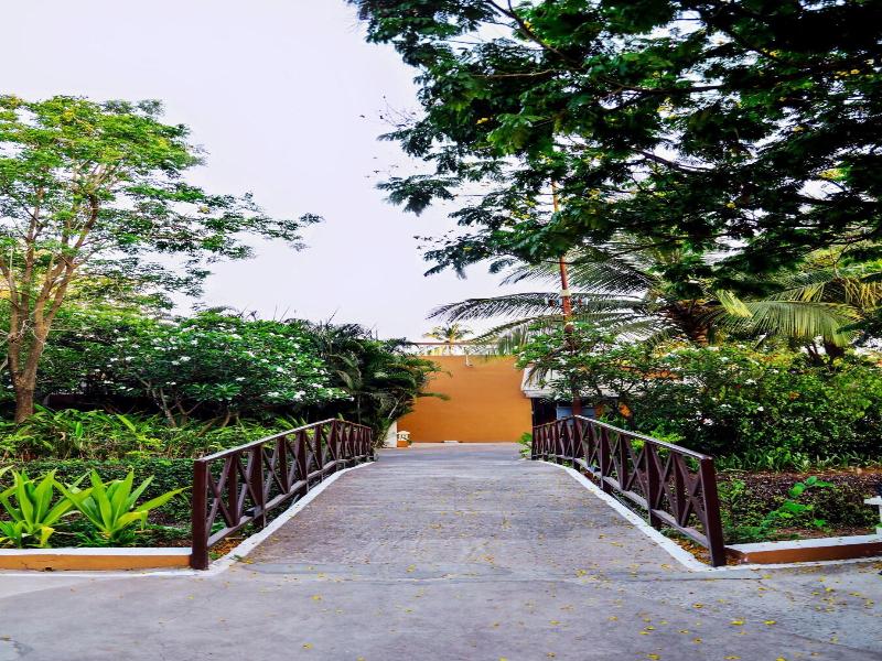 Blue Ocean Resort & Spa