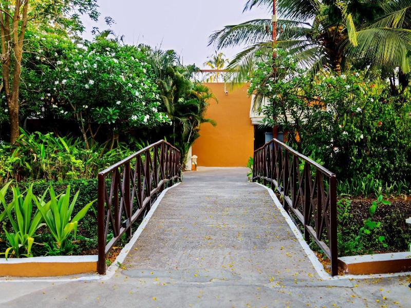 Blue Ocean Resort & Spa