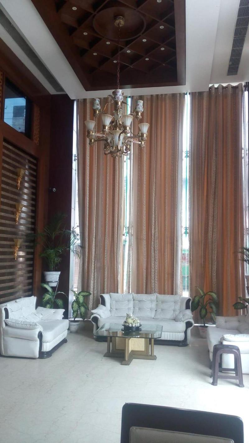 Hotel Opulence