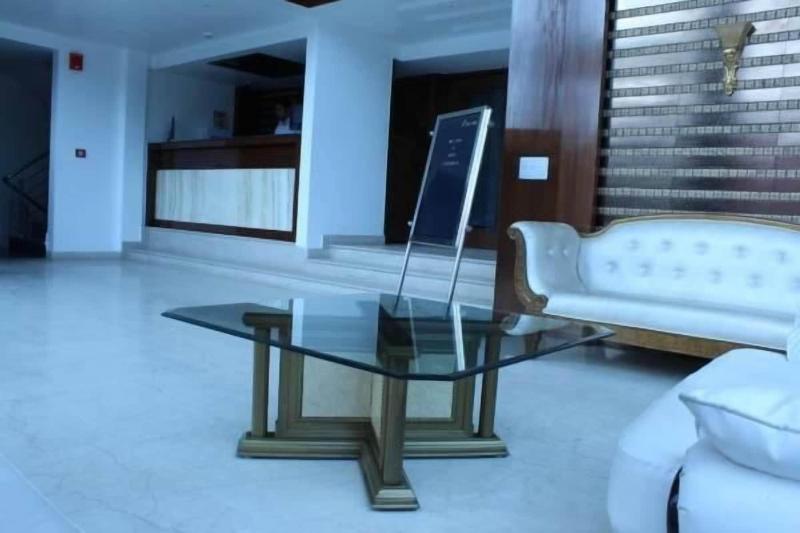 Hotel Opulence