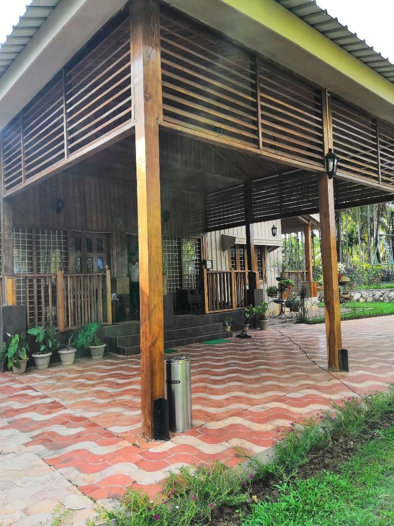 Rainforest Resort