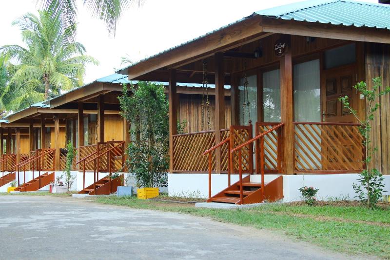 Rainforest Resort — general view