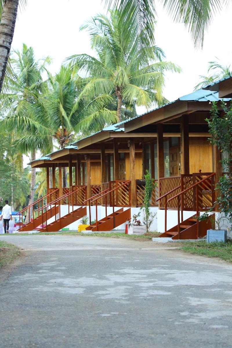 Rainforest Resort — general view