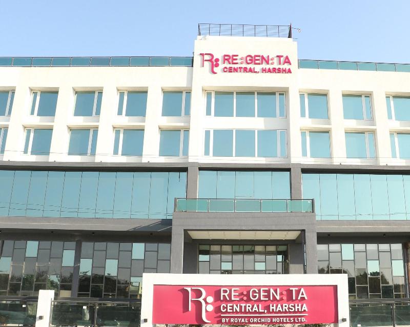 Regenta Central Harsha Vapi, Pardi