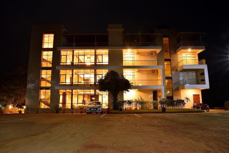 Hotel Sadhana Executive image