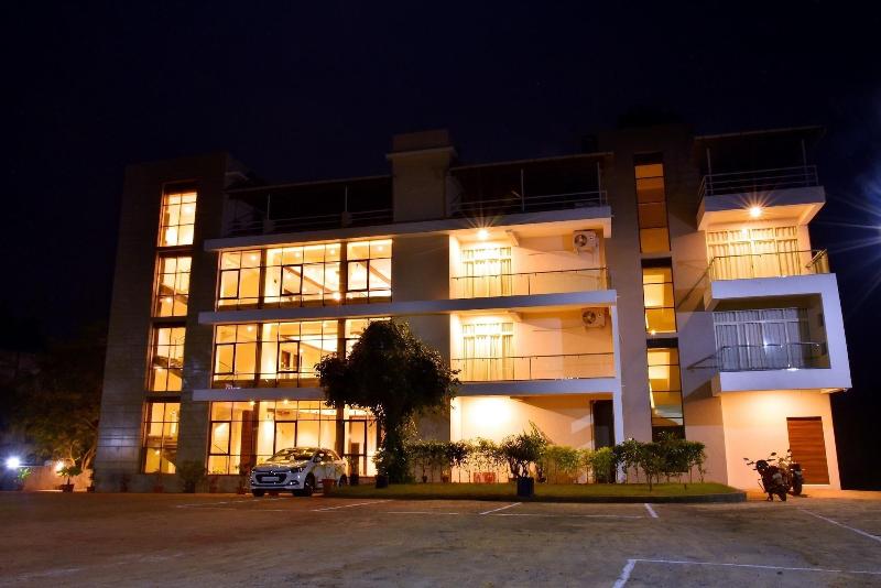 Hotel Sadhana Executive image