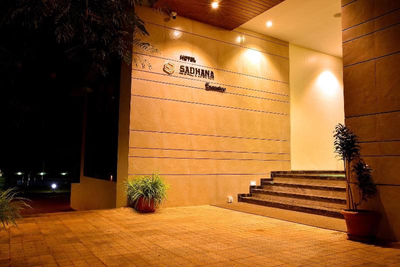 Hotel Sadhana Executive image