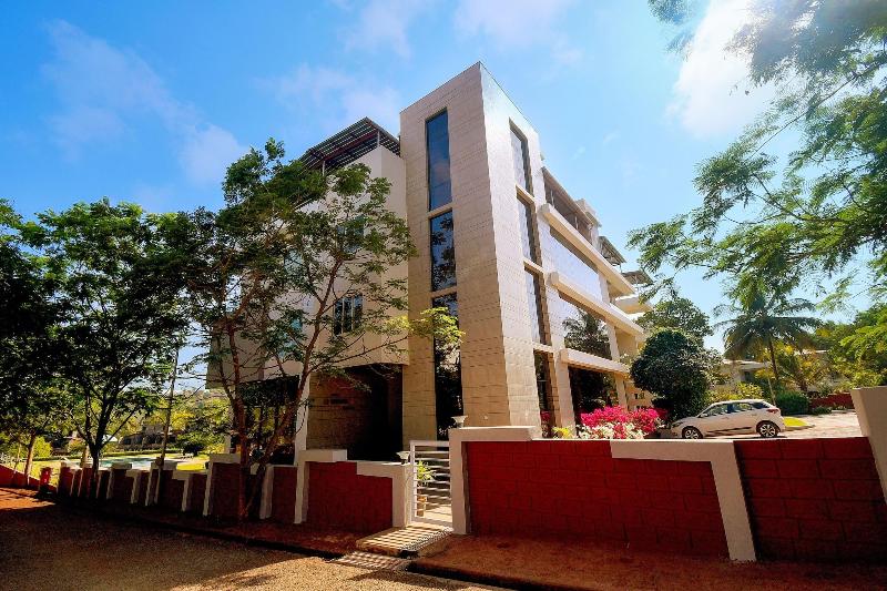 Hotel Sadhana Executive image