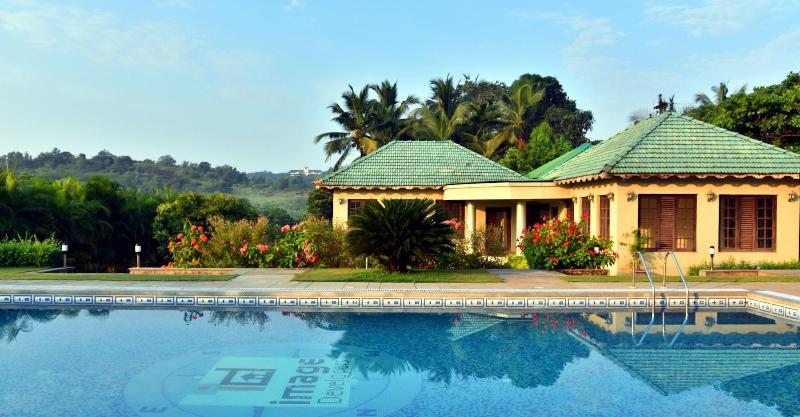 Hotel Sadhana Executive image