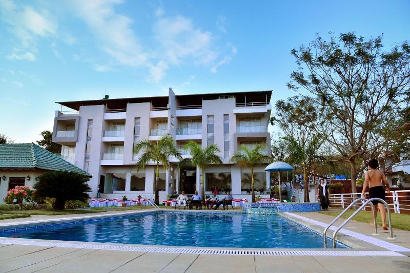 Hotel Sadhana Executive image