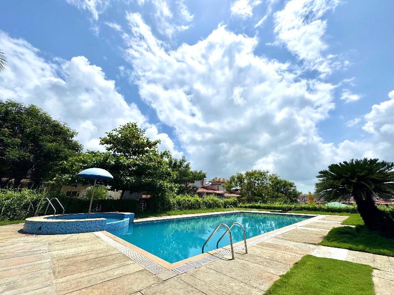 Hotel Sadhana Executive image